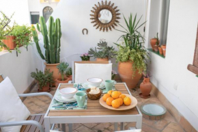 Cosy Apartment with Terrace in the Centre of Seville, Seville